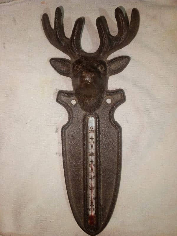 sculpture Deer Thermometter full fill with Red Murcery 0