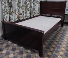 Single bed For sale