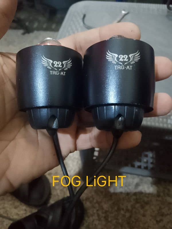 12 VOLTAGE ORIGINAL FOG LIGHTS FOR BIKE 0