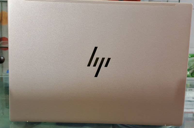 HP Pavilion Aero 13 5