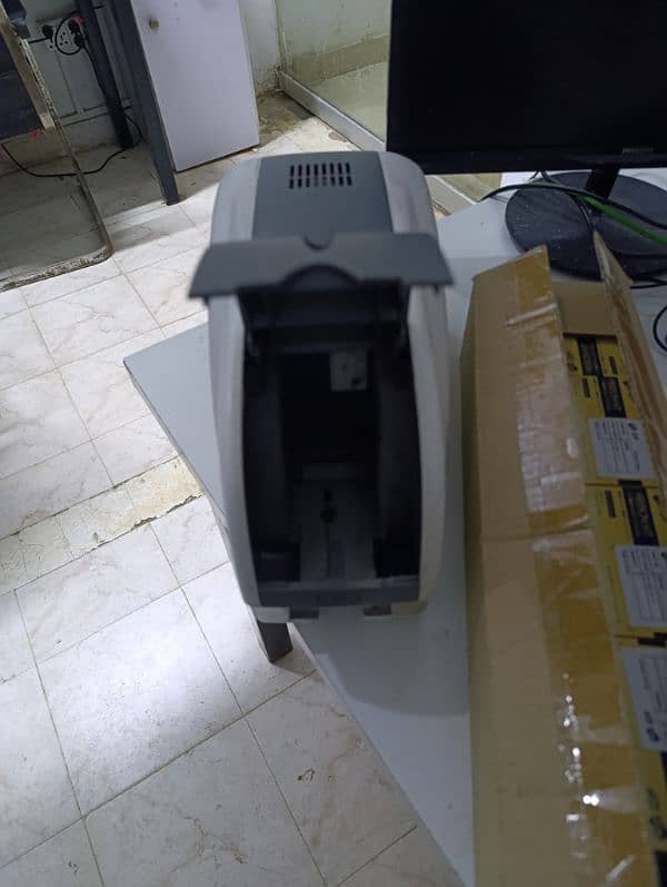 IDP SMART 31S COLOR AND BLACK CARD PRINTING 8