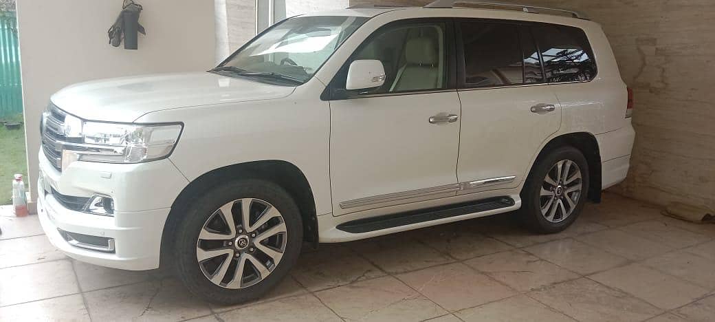 Toyota Land Cruiser ZX 2019 1