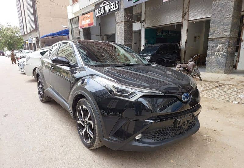 Toyota C-HR G-LED 2018 1