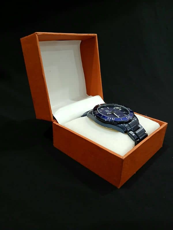 BRAND NEW WATCH QUARTZ 3