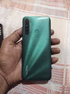 realme 5i 4/64 mubile with box