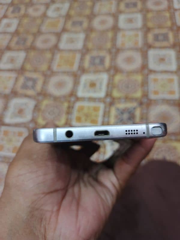 samsung note 5 . . . Only panel crack 5