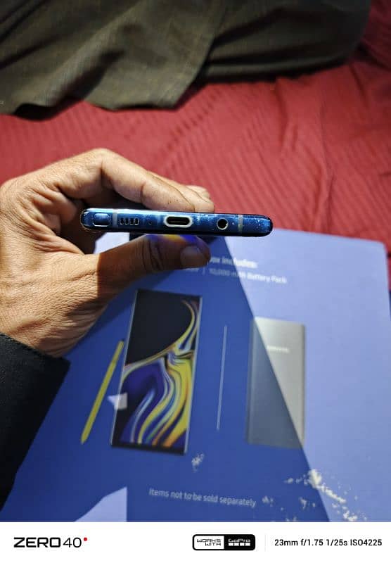 Samsung Galaxy note 9. . . . 03002506766 4