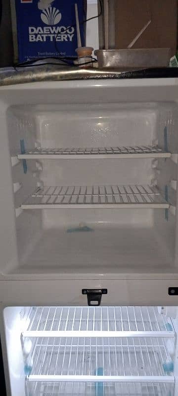 Dawlance new fridge medium size 5