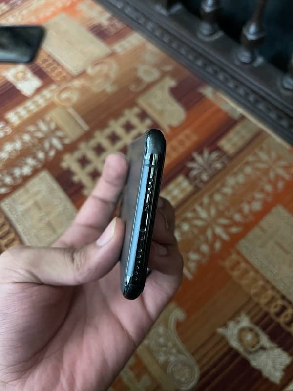 iphone 11 pro 64 gb jv non active 4 month sim working 4