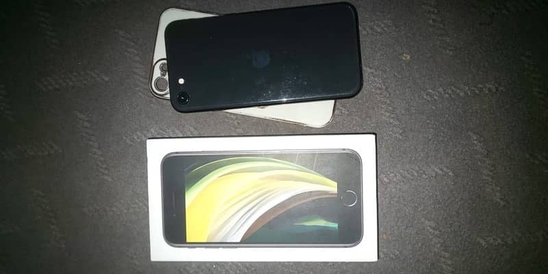 iPhone SE 2020 bg 64 box battery 86 all ok phone 0