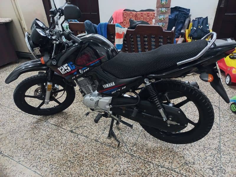 Yamaha YBR 125G 2023 model 4