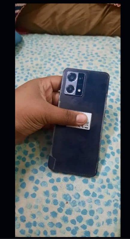 i am selling my oppo f21 pro 03273784137 0