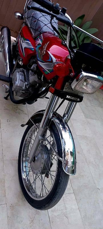 Honda CG125 Model 2022/2023 5