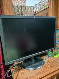 HP ZR2440w LED Monitor