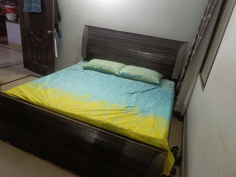 Beautiful Bed without mattress and Dressing Table with 10/10 condition 1