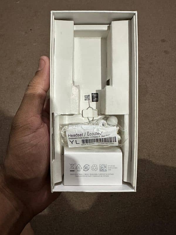 Samsung Galaxy A71 8/128GB 7