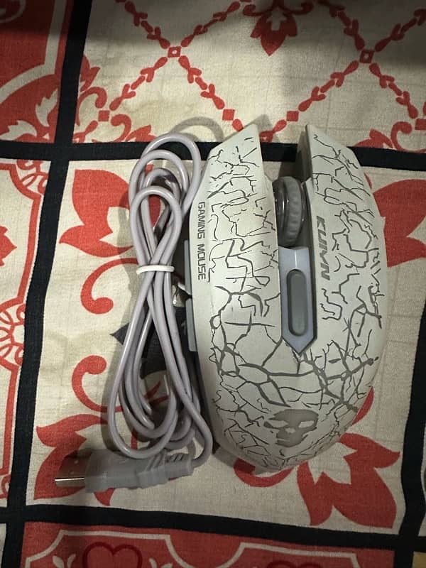 GAMING MOUSE AND KEYBOARD 2