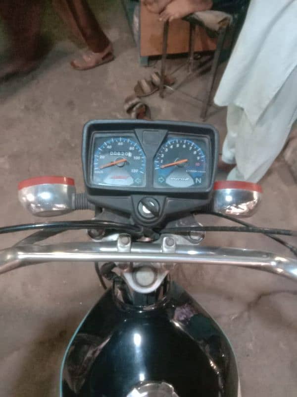 Honda 125 2005 all ok engine good bio matric available 3