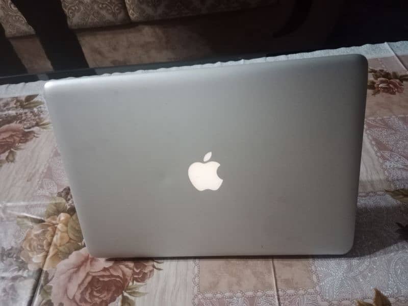 Macbook pro 2011 2