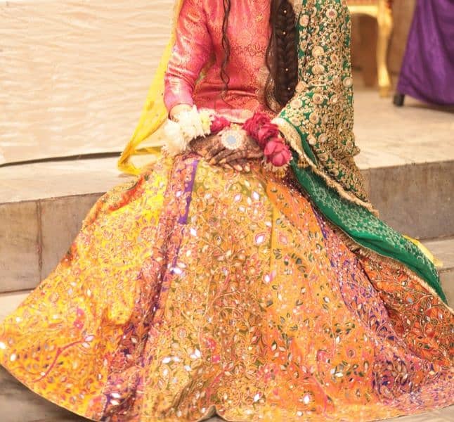 mehndi lehnga 0