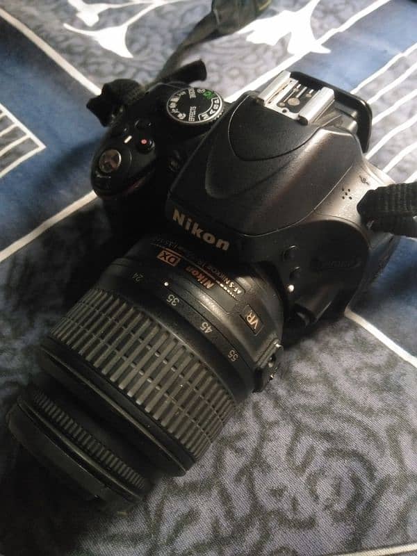 Nikon D5100 with Accessories and bag 2