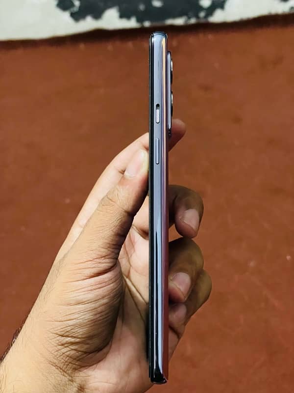 oneplus 9 8gb 128gb Global dual sim 10/10 not a single scratch 5