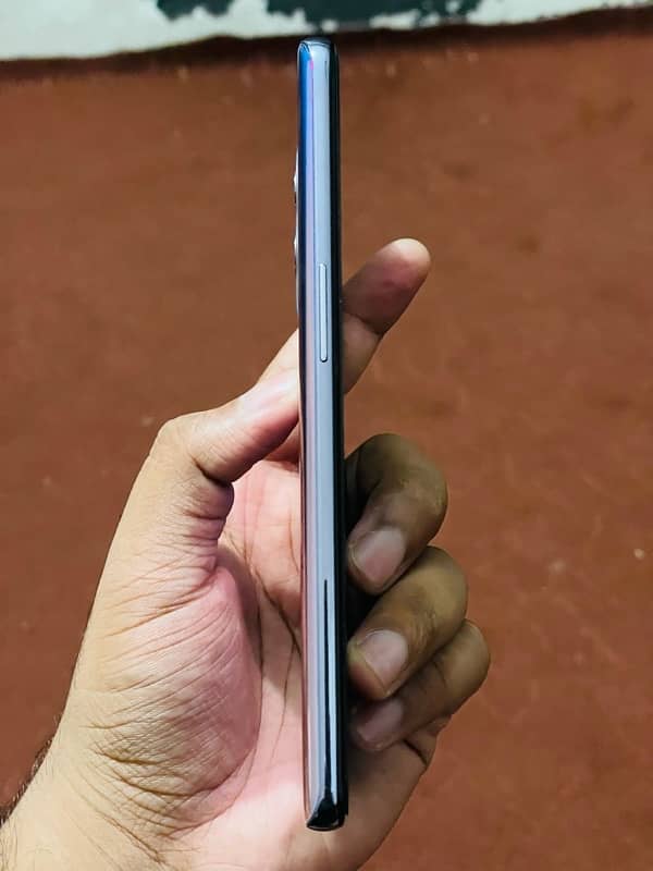 oneplus 9 8gb 128gb Global dual sim 10/10 not a single scratch 6