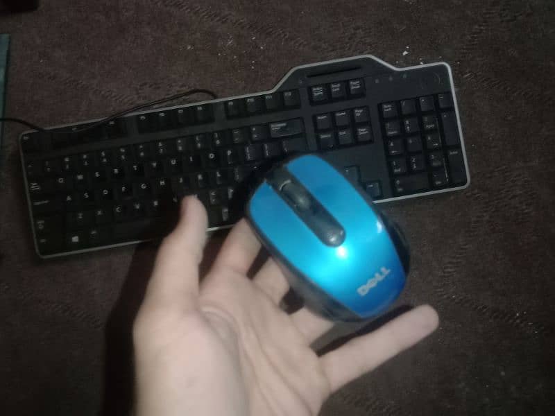 wireless mouse with mechanical keyboard 03234704104 1