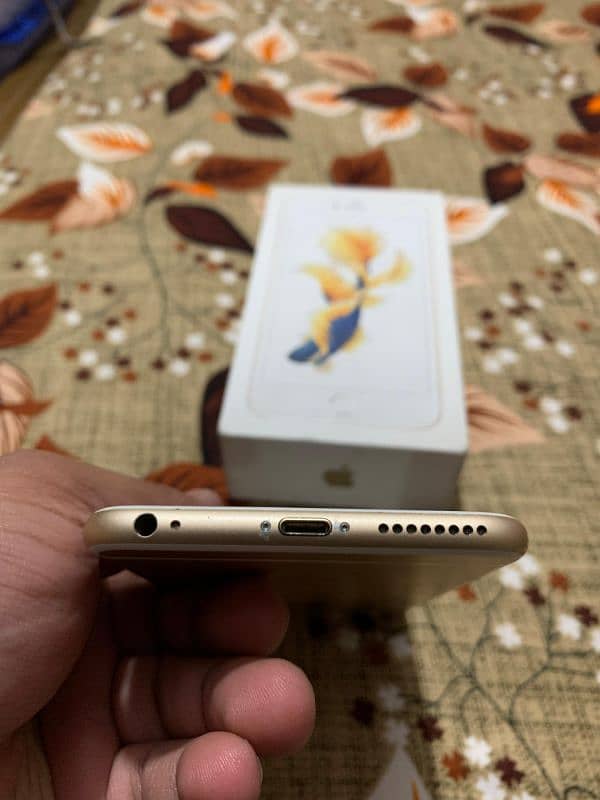 Iphone 6s plus 16 gb Non PTA read add 4