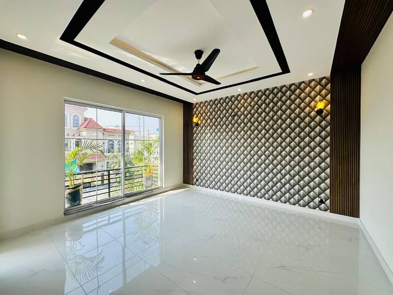 10 Marla Ultra Modern House For Sale Opposite DHA PHASE 5 14