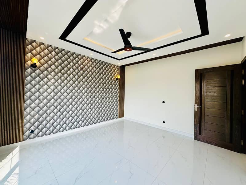 10 Marla Ultra Modern House For Sale Opposite DHA PHASE 5 15