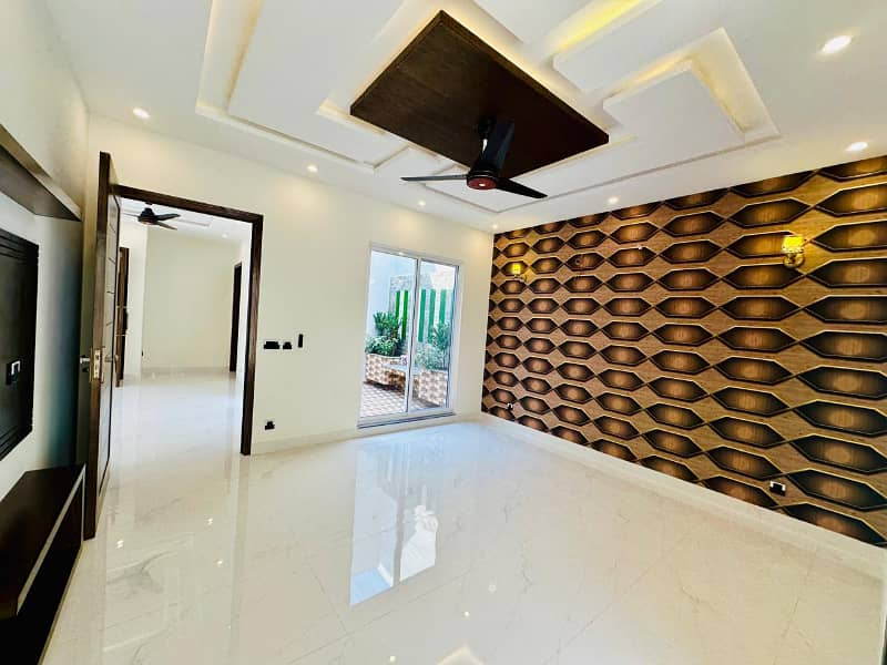 10 Marla Ultra Modern House For Sale Opposite DHA PHASE 5 35