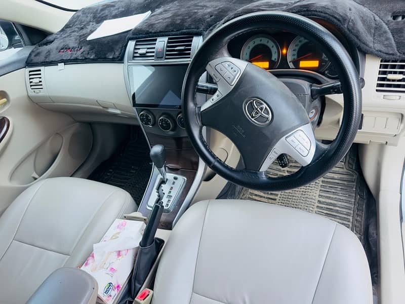 Toyota Corolla Altis 2011 4