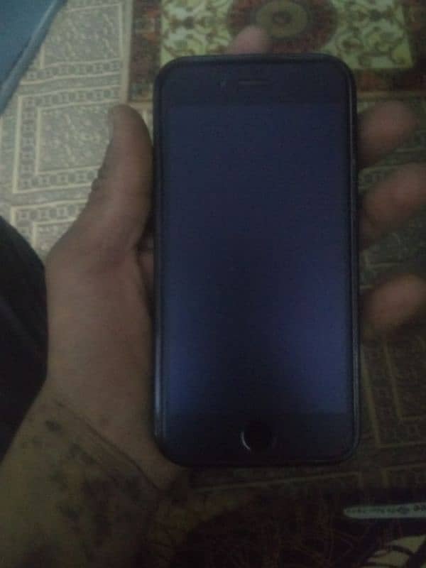 iphone 7 128gb pta approved urgent sale pasio ki need ha Thanks 1