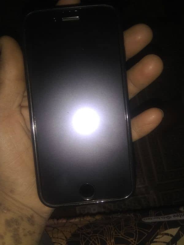 iphone 7 128gb pta approved urgent sale pasio ki need ha Thanks 3