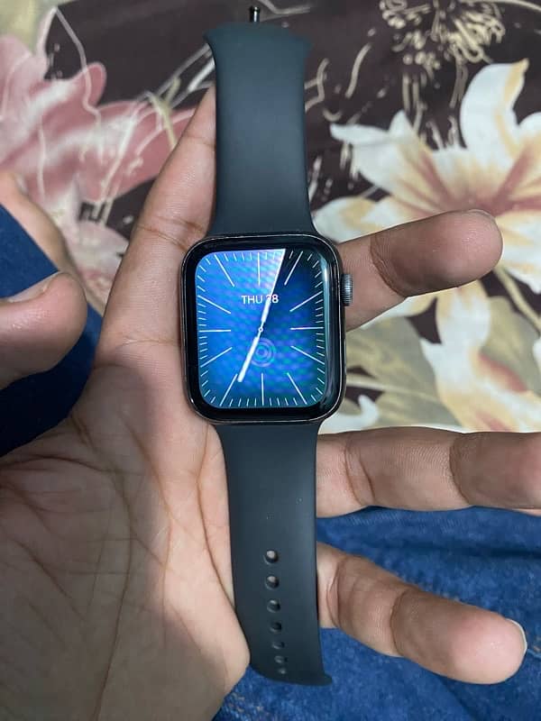 Apple watch seires 4 44mm black 0