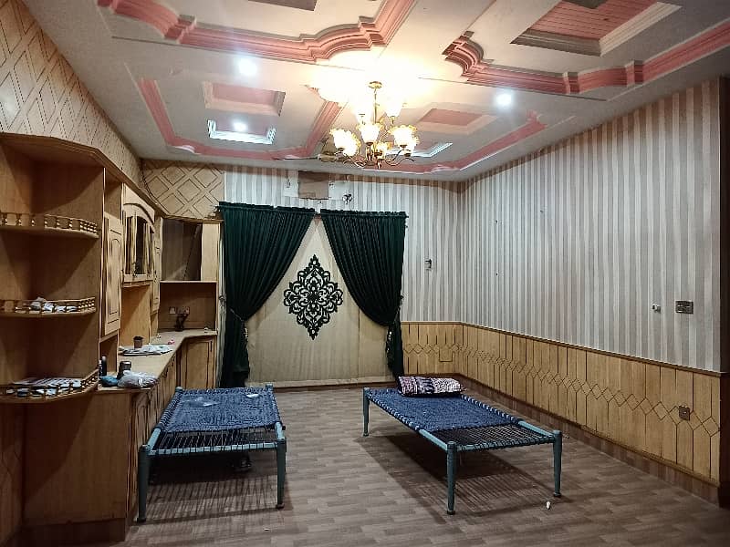 10 Marla Double Story House For Sale In khayban-E-sadiq Near University Road Sargodha 5