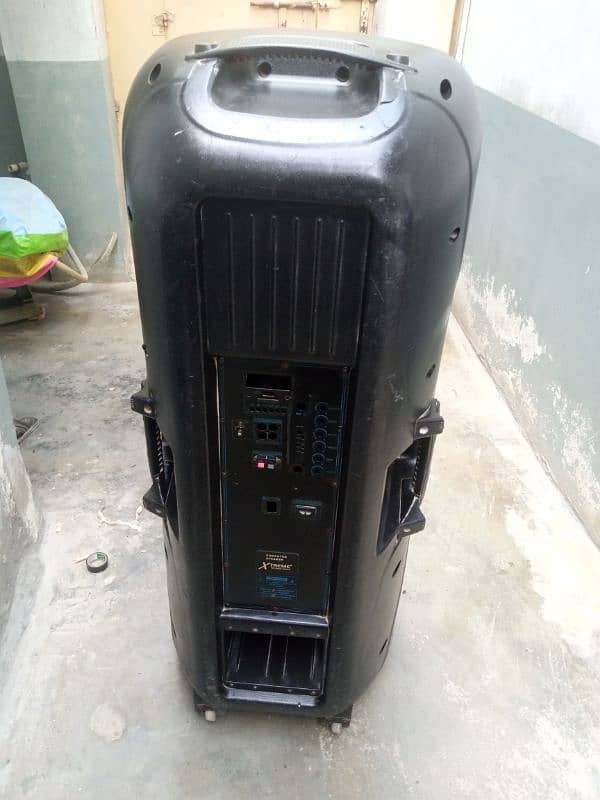 Xtream Speaker 1