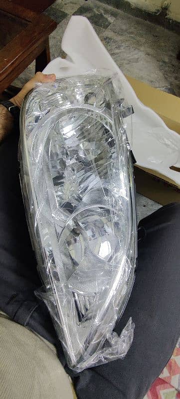 Honda Civic Eagle Eye 2003/2006 Front Headlights Available With Box 0