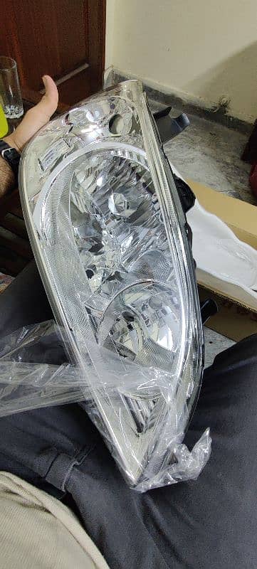 Honda Civic Eagle Eye 2003/2006 Front Headlights Available With Box 1