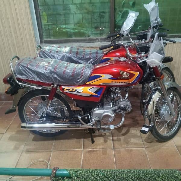 Honda CD 70 red 2