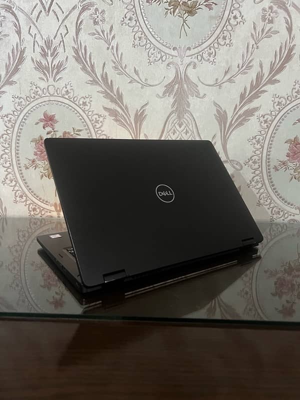 Dell lattiude 5300 2 in 1 | Core i5 8th gen | 13.3' FHD touch display 3