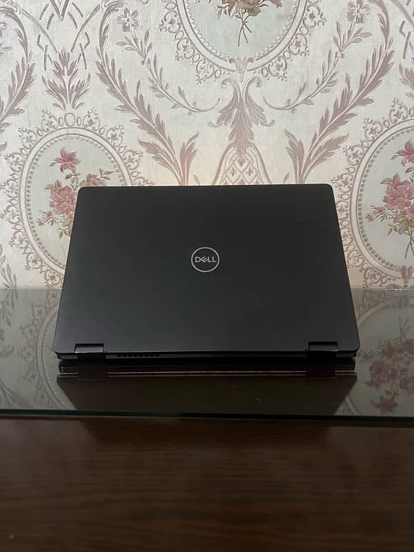 Dell lattiude 5300 2 in 1 | Core i5 8th gen | 13.3' FHD touch display 4