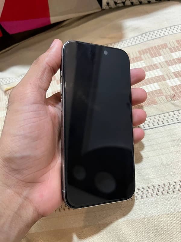 iphone 15 pro NON 2