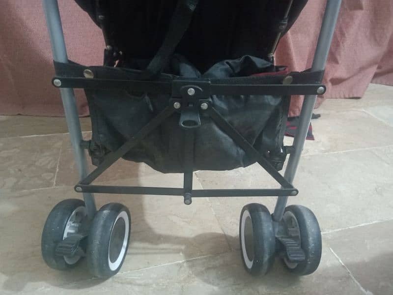 Pram Just 6 months use important 7