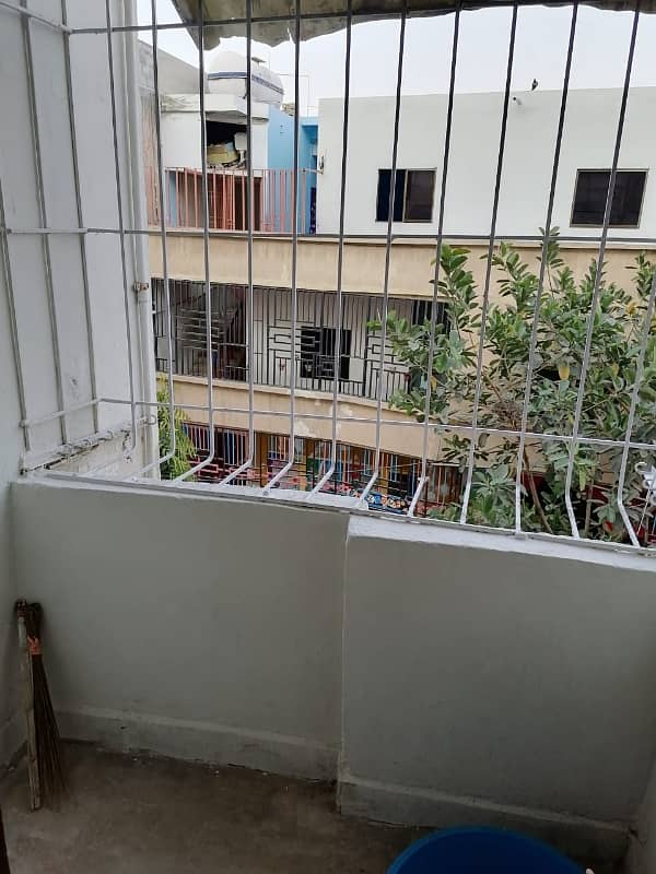 flat for sale 2 bedroom drawing and lounge main Rashid Minhas road 9