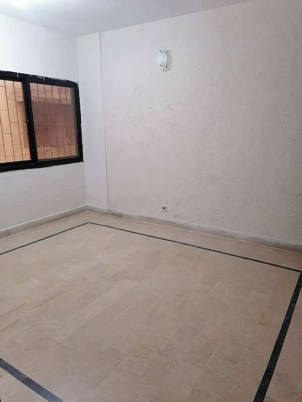 flat for sale 2 bedroom drawing and lounge main Rashid Minhas road 10