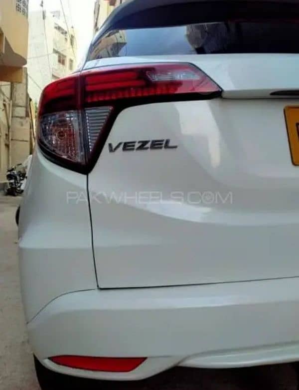 Honda Vezel 2017 Hybrid Z Sensing 2