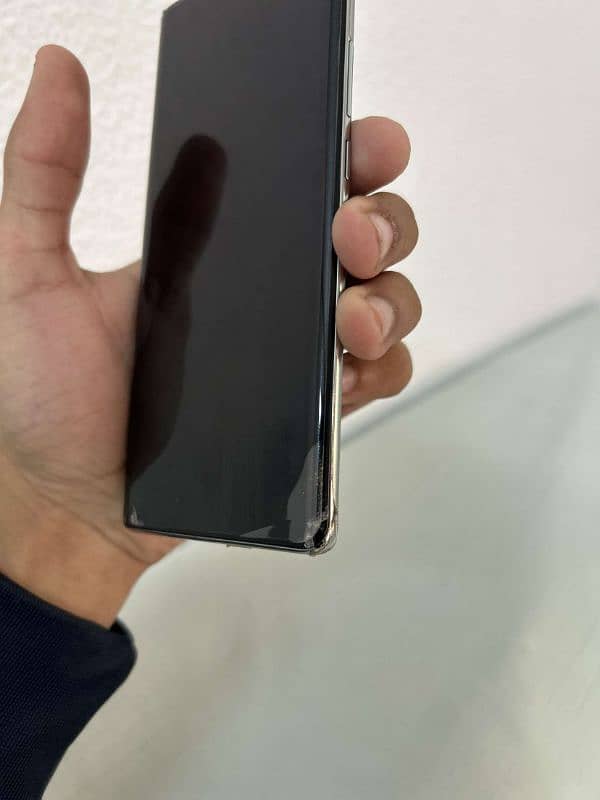 INFINIX HOT 40 PRO 1