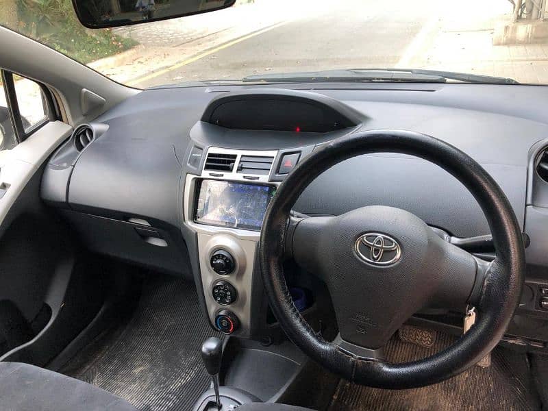 Toyota Vitz 2008 6